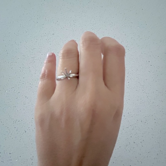 Platinum engagement ring setting for 1-carat - Picture 2 of 6